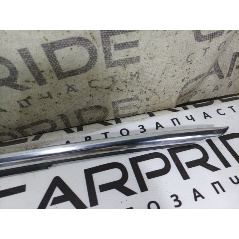 Молдинг стекла (кузов и элементы) Audi A5 8T 8t0853283c2zz