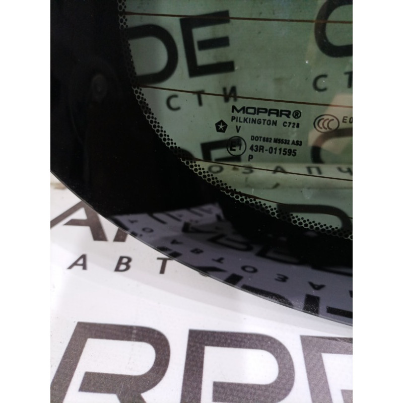 Стекло крышки багажника (стекла и зеркала) Jeep Renegade BU 2020 2.4 68437045AA