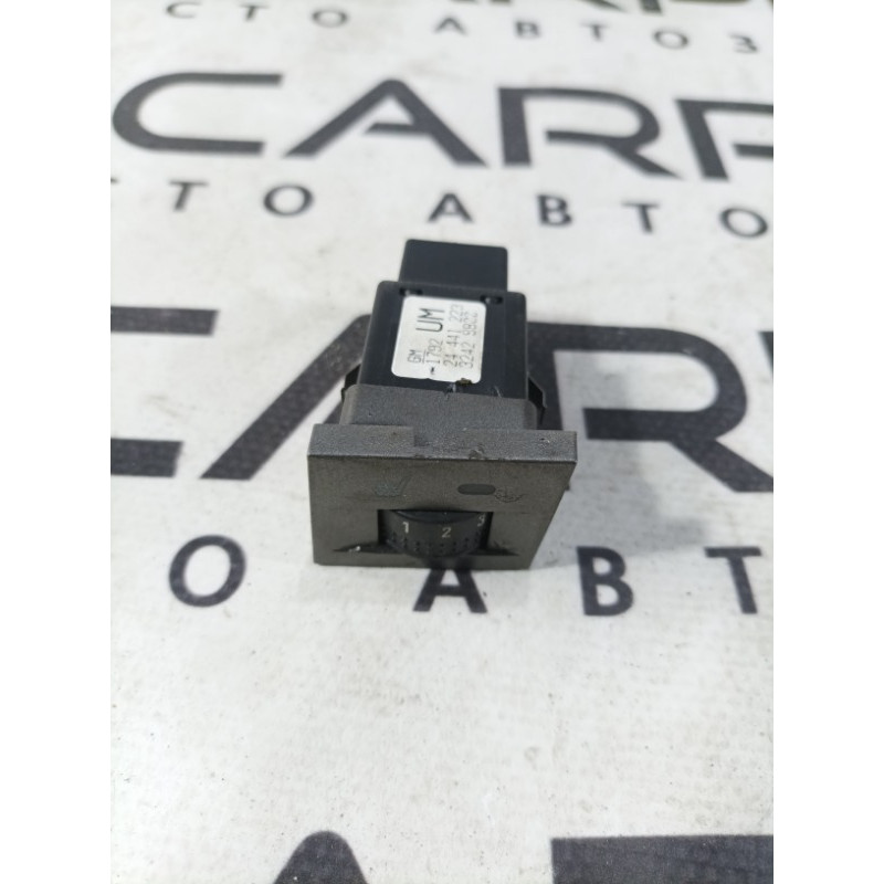 Кнопка подогрева сиденья (электрика / кнопки) Opel Vectra C 2004 2.2 24441223