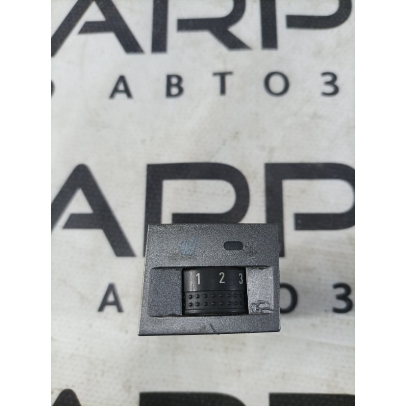 Кнопка подогрева сиденья (электрика / кнопки) Opel Vectra C 2004 2.2 24441223