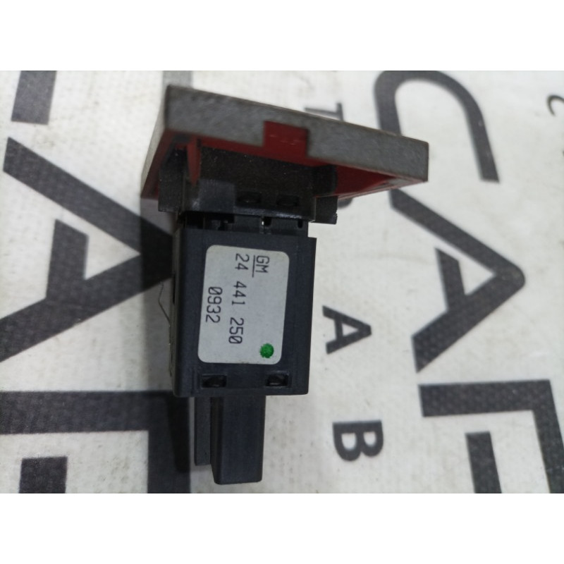 Кнопка аварийной сигнализации (электрика / кнопки) Opel Vectra C 2004 2.2 24441250