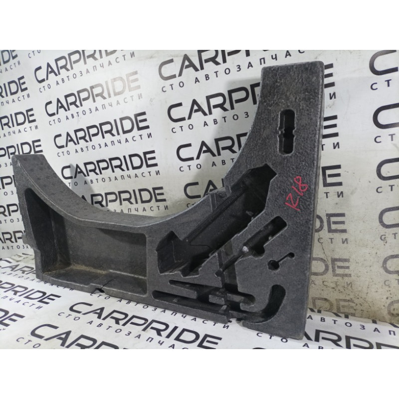 Лоток багажника (салон) Volkswagen Golf 1K 2.5 1k0012109a