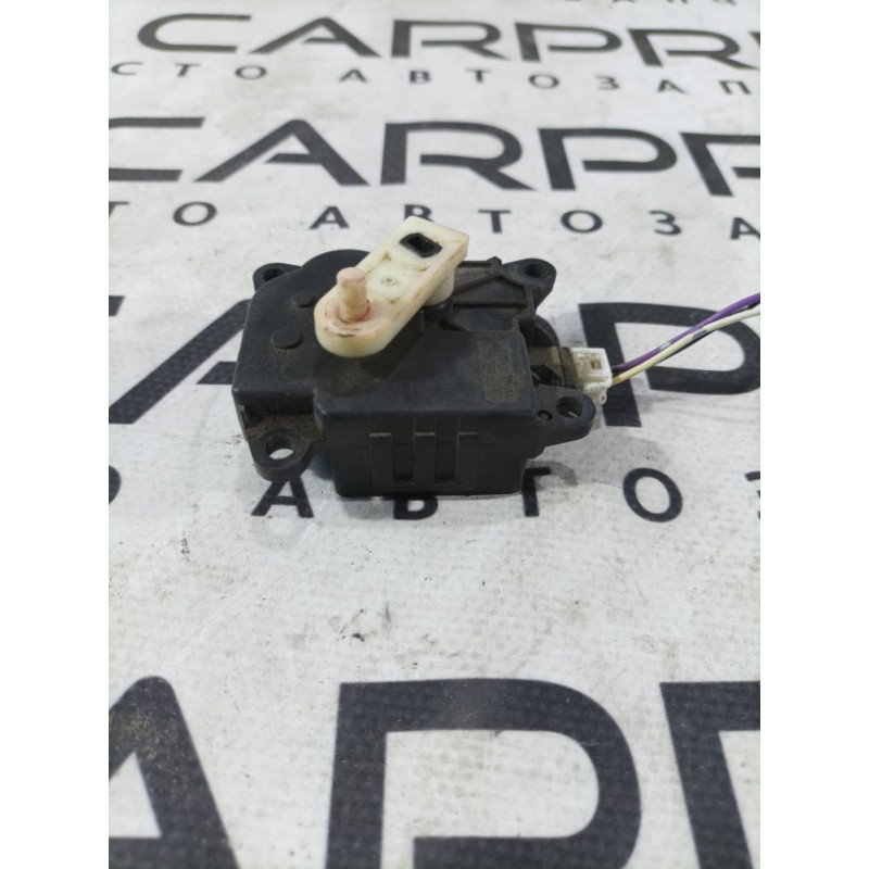 Привод заслонки отопителя (отопление и кондиционирование) Nissan Juke F15 2013 1.6 277301ka0a