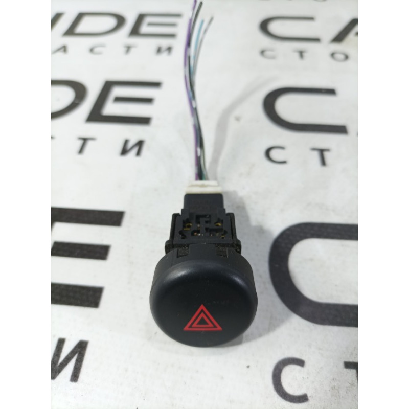 Кнопка аварийной сигнализации (электрика / кнопки) Nissan Juke F15 2013 1.6 252901KA0A