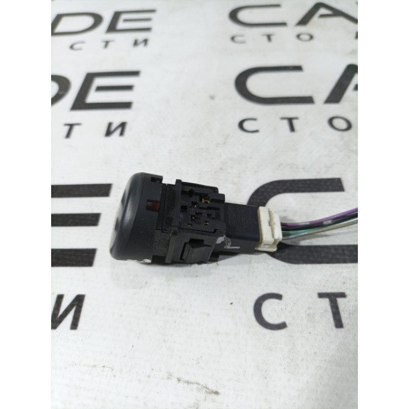 Кнопка аварийной сигнализации (электрика / кнопки) Nissan Juke F15 2013 1.6 252901KA0A