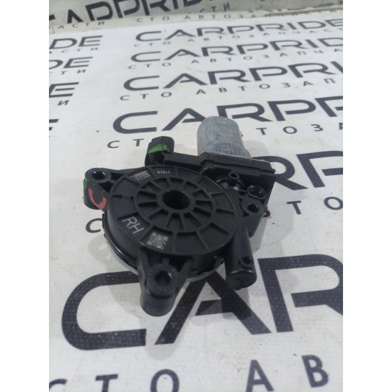 Мотор стеклоподъемника (электрика) Hyundai Sonata LF 82460c1000