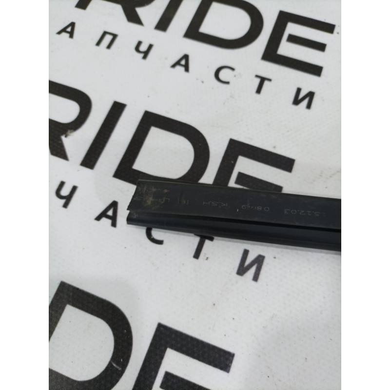 Молдинг стекла внутренний (наружные элементы кузова) Hyundai Sonata LF 82241C1000