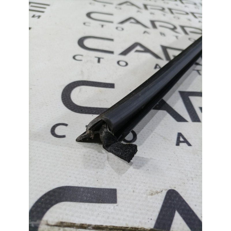 Молдинг стекла внутренний (наружные элементы кузова) Hyundai Sonata LF 82241C1000