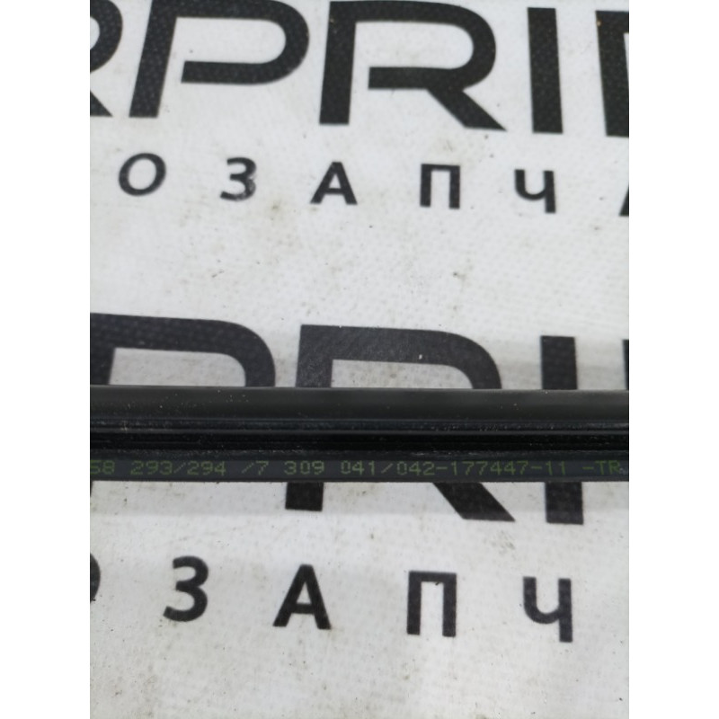 Молдинг скла (кузов і елементи) BMW 3-series F30 2014 N20B20 51357258293