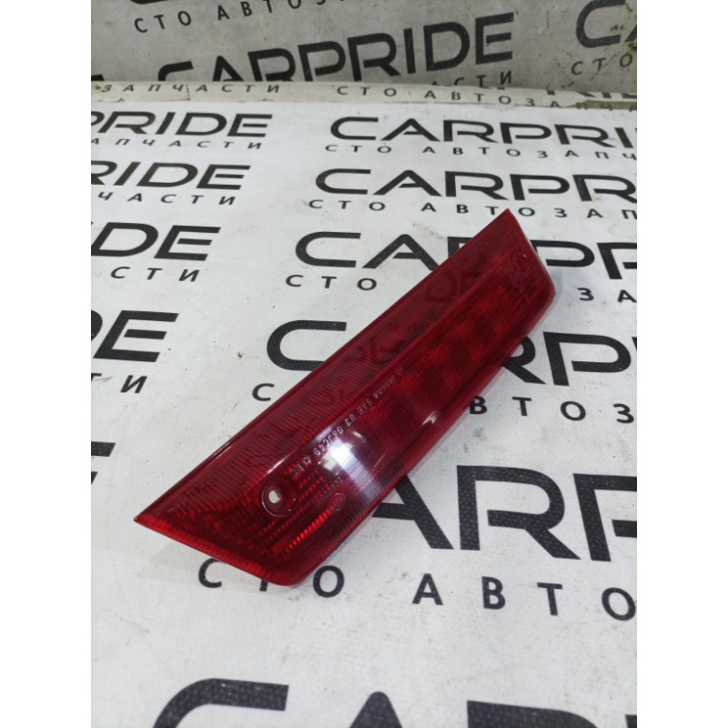 Повторитель стоп сигнала (оптика) Dodge Journey SXT 2013 3.6 05116302ad