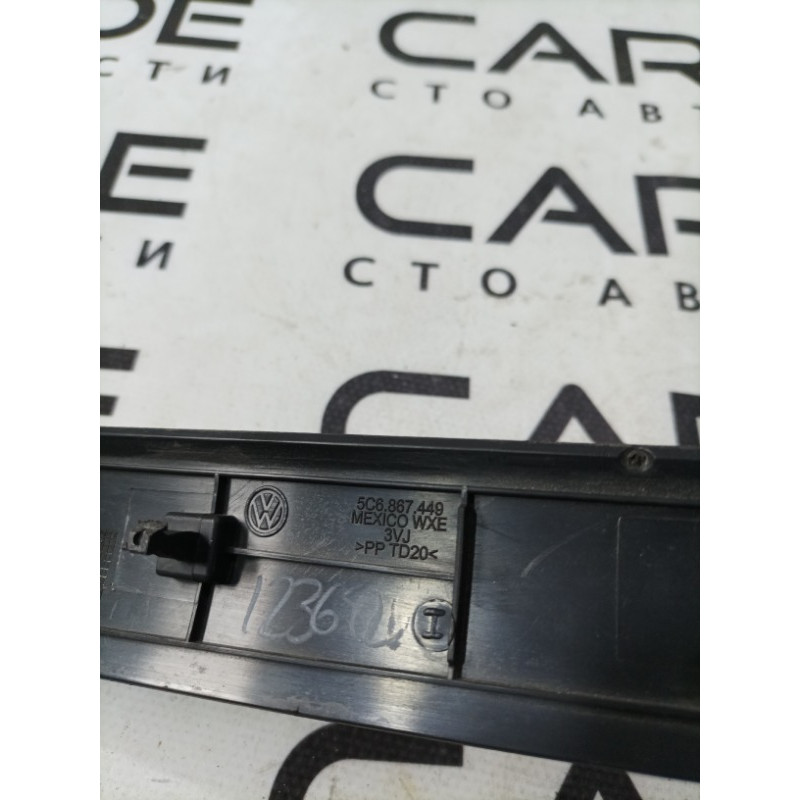 Декоративная накладка карты двери (салон) Volkswagen Jetta A6 5c6867449
