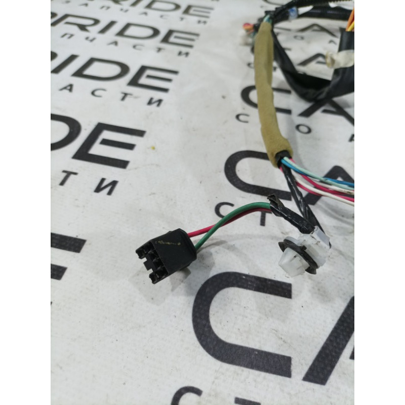 Проводка дверна (електрика) Toyota Sequoia XK60 821530c100