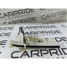 Направляющая стекла двери