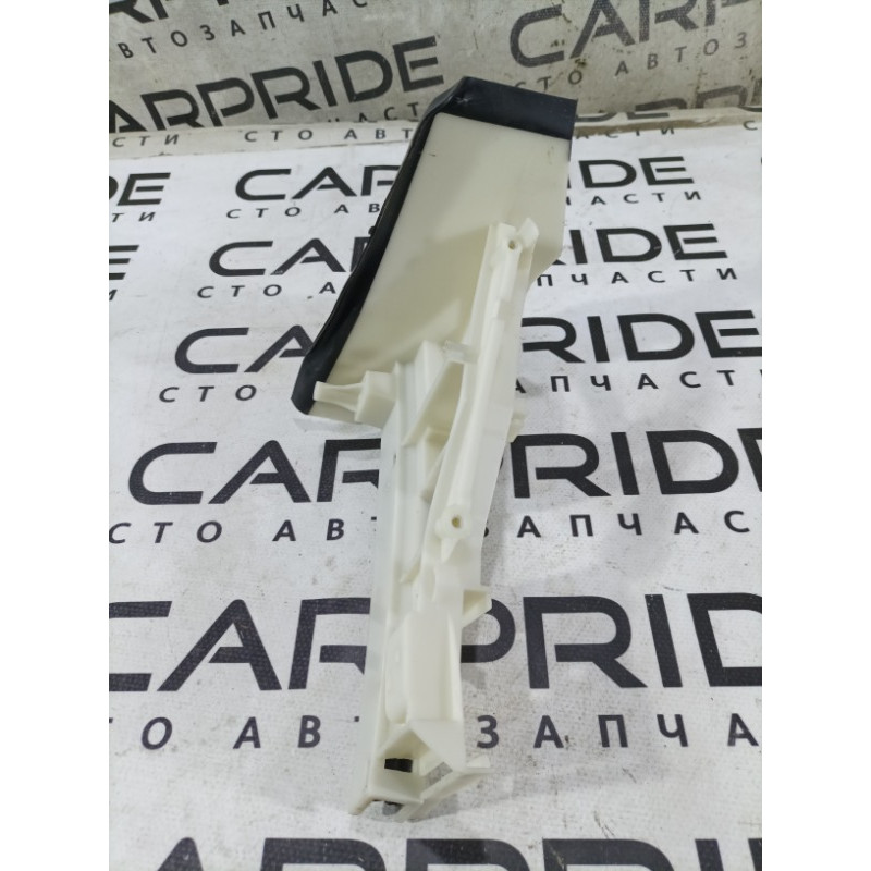 Направляющая стекла двери (кузов и элементы) Ford Focus MK3 2016 2.0 f1eba264a26ae