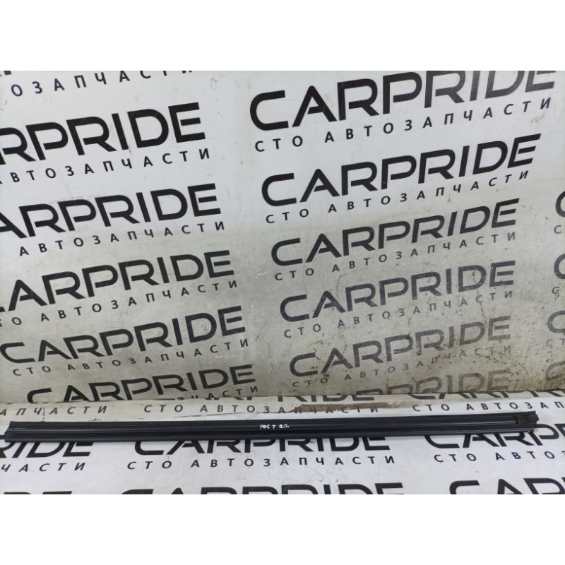 Молдинг стекла внутренний (наружные элементы кузова) Ford Focus MK3 2016 2.0 DM5Z5821456A