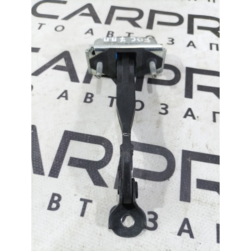 Ограничитель двери (кузов и элементы) Ford Focus MK3 2016 2.0 CP9Z5823500A