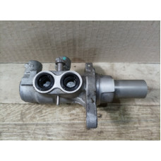 Главный тормозной цилиндр