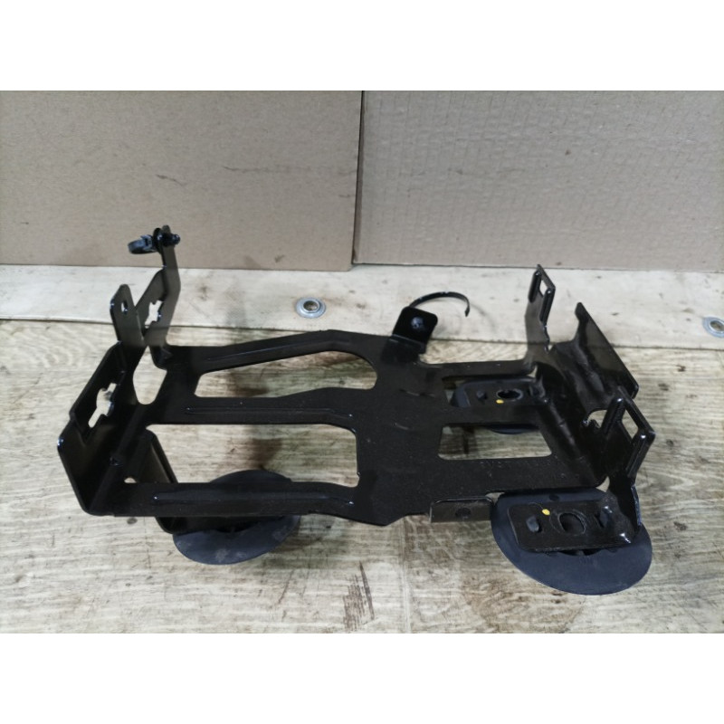 Кронштейн блока предохранителей (кузов и элементы) Ford Focus MK3 2016 2.0 bv6t14206ac