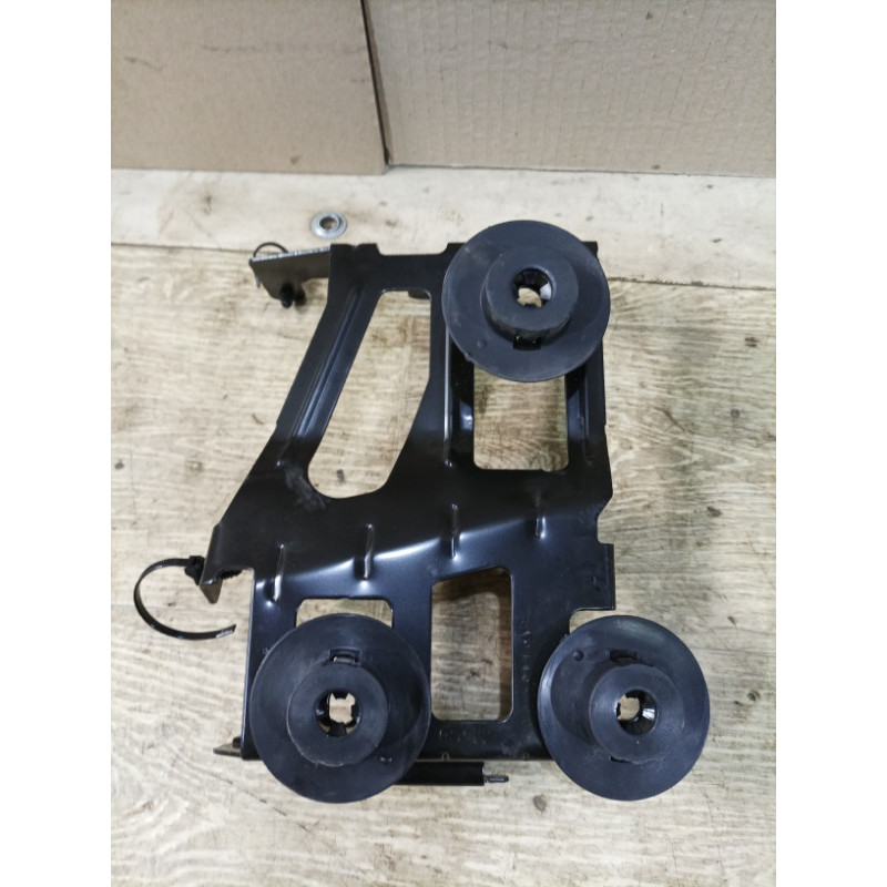 Кронштейн блока предохранителей (кузов и элементы) Ford Focus MK3 2016 2.0 bv6t14206ac