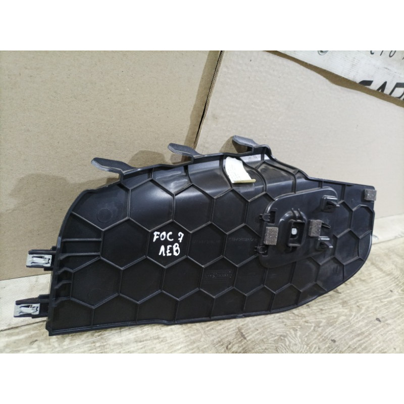 Накладка центральной консоли (салон) Ford Focus MK3 2016 2.0 F1EZ-5804619-CA