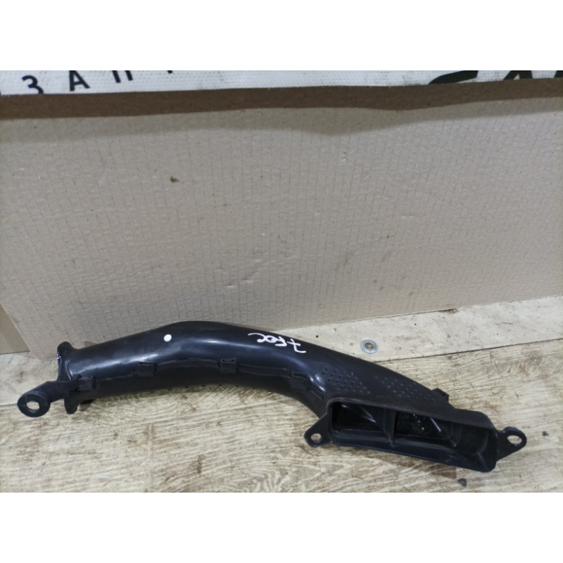 Воздухозаборник (впускная система) Ford Focus MK3 2016 2.0 CP9Z9A624B