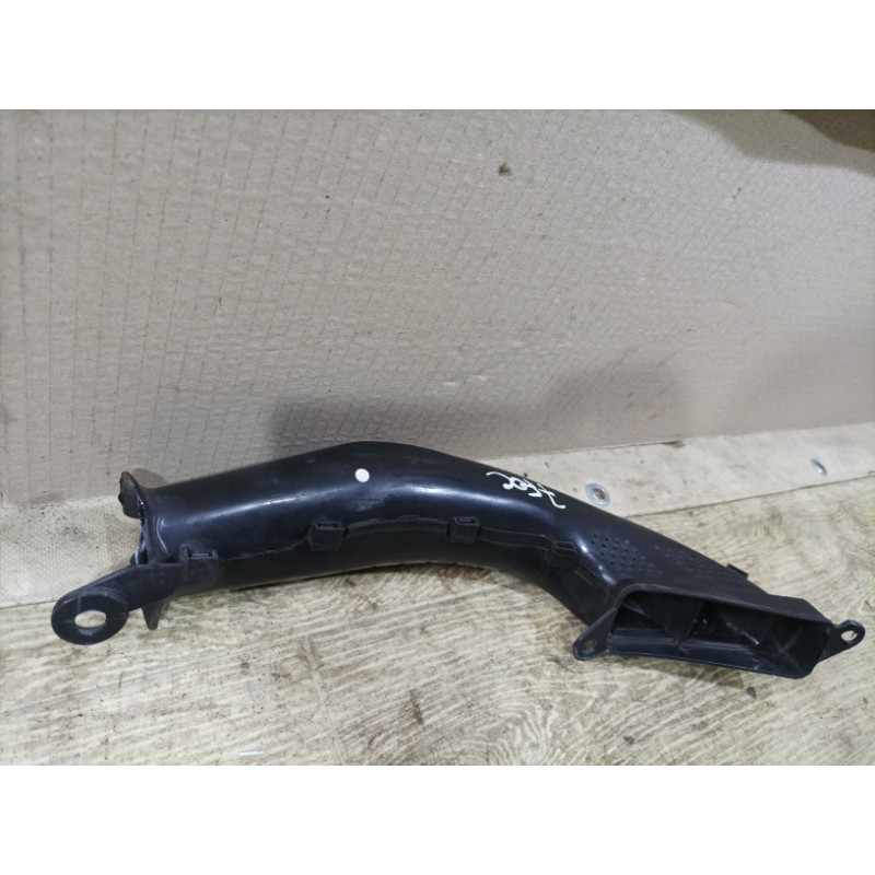 Воздухозаборник (впускная система) Ford Focus MK3 2016 2.0 CP9Z9A624B