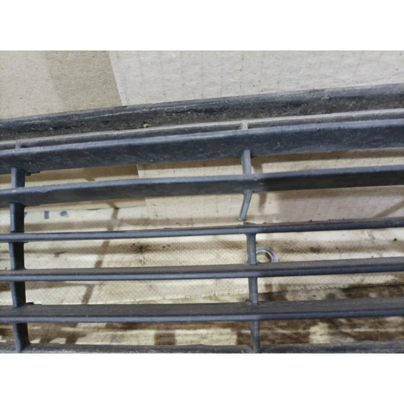 Решетка бампера (кузов и элементы) Opel Vectra C 2004 2.2 09186126