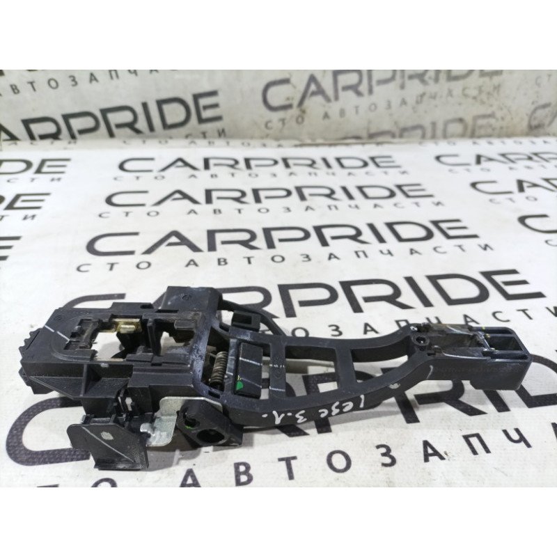 Кронштейн ручки дверей (кузов і елементи) FORD ESCAPE MK3 2014 1.6 CM5Z5826685C
