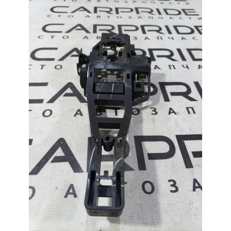 Кронштейн ручки дверей (кузов і елементи) FORD ESCAPE MK3 2014 1.6 CM5Z5826685C