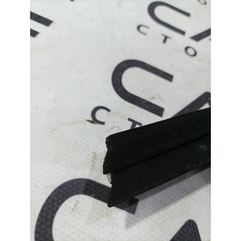 Молдинг стекла внутренний (наружные элементы кузова) FORD ESCAPE MK3 2014 1.6 CJ5Z7825861D