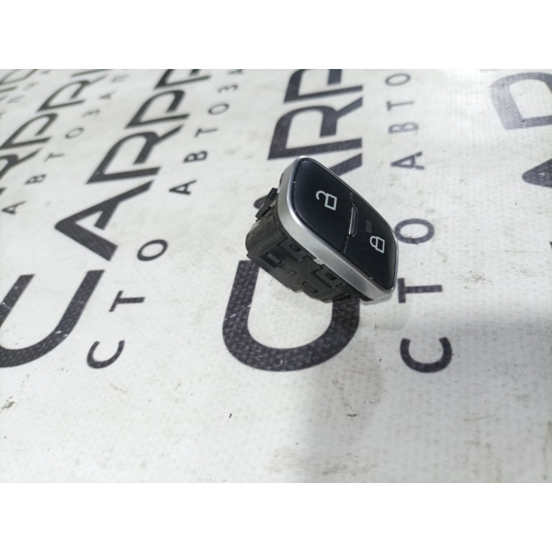 Кнопка блокировки центрального замка (электрика / кнопки) Ford Focus MK3 2016 2.0 F1EZ14028A