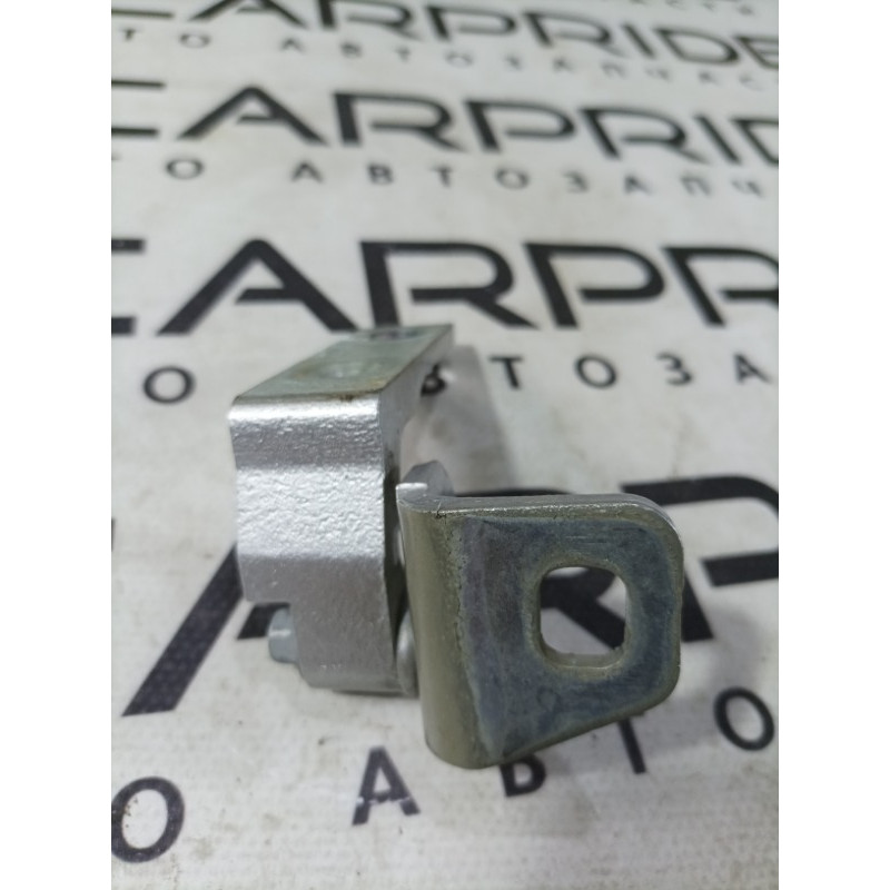 Петля двери (кузов и элементы) Ford Focus MK3 2016 2.0 CP9Z5422800A