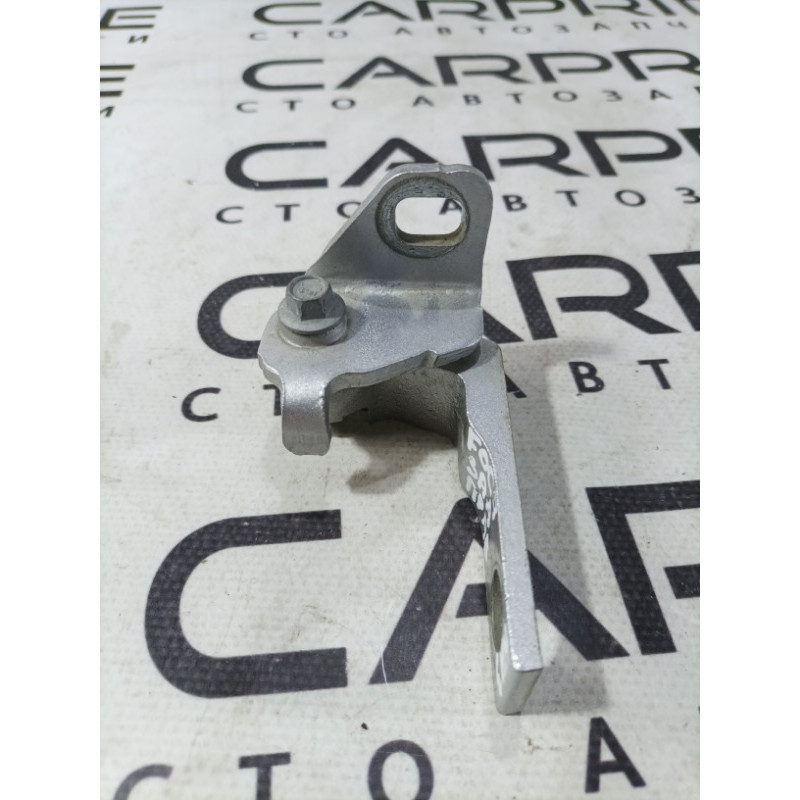 Петля двери (кузов и элементы) Ford Focus MK3 2016 2.0 AM5Z5826802A