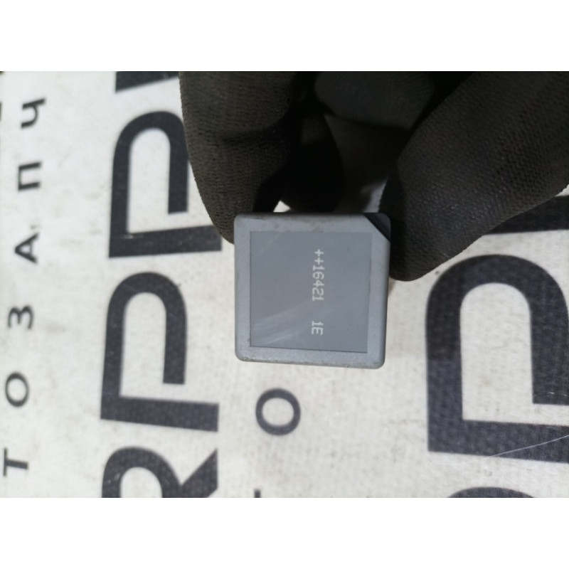 Реле (электрика) Ford Focus MK3 2016 2.0 5m5t14b192ea