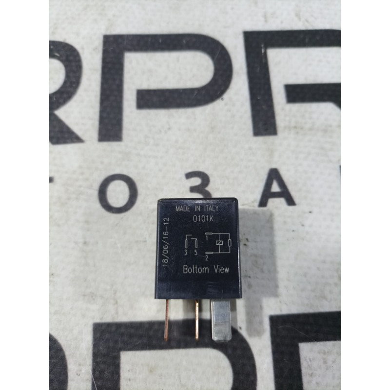 Реле (электрика) Ford Focus MK3 2016 2.0 9l2t14b192aa