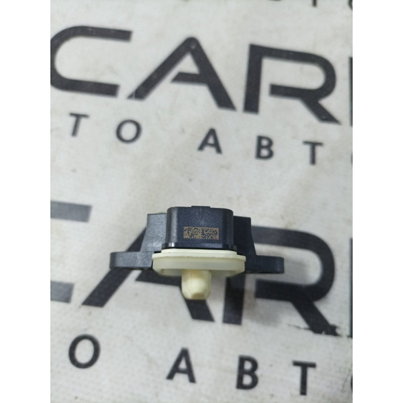 Датчик удара (электрика / датчики) Ford Focus MK3 2016 2.0 hm5t14c676aa