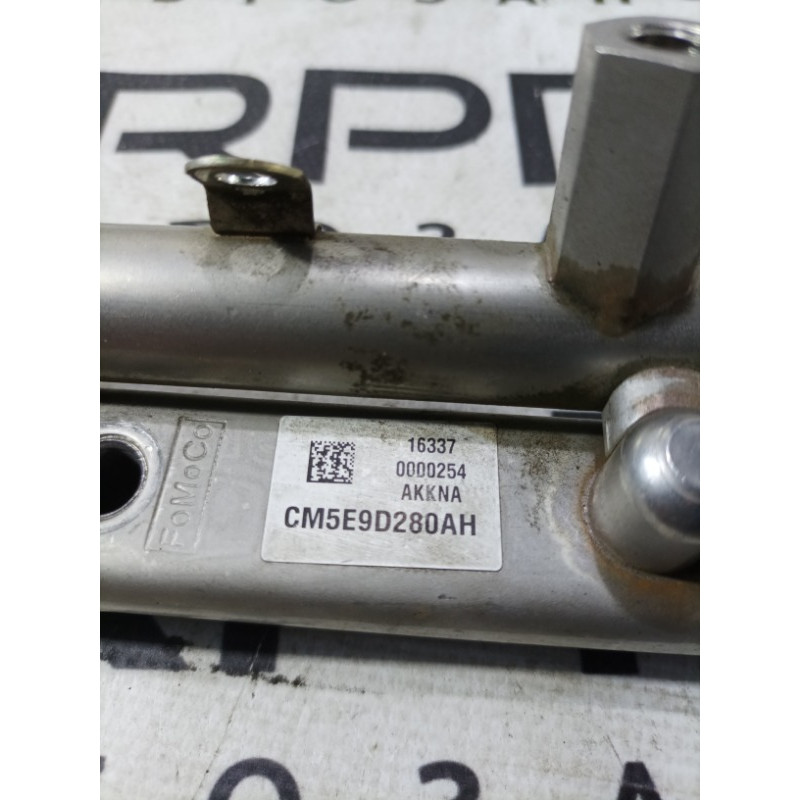 Паливна рампа (паливна система) Ford Focus MK3 2016 2.0 cm5e9d280ah