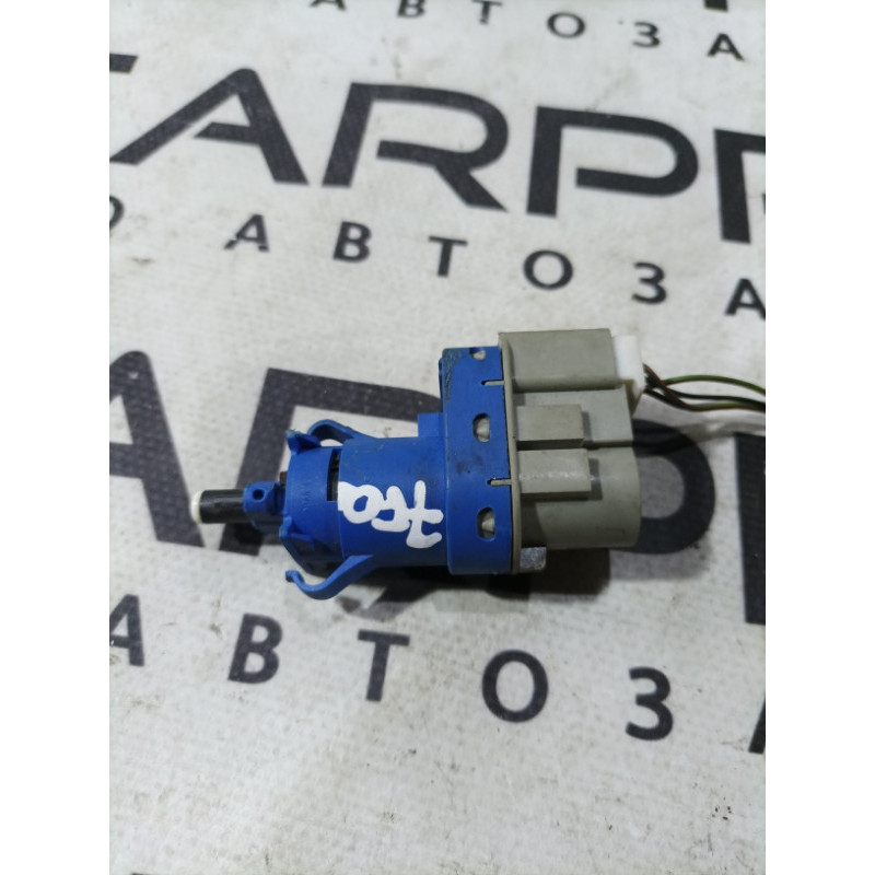 Концевик педали тормоза (электрика / датчики) Ford Focus MK3 2016 2.0 8t4t9g854aa