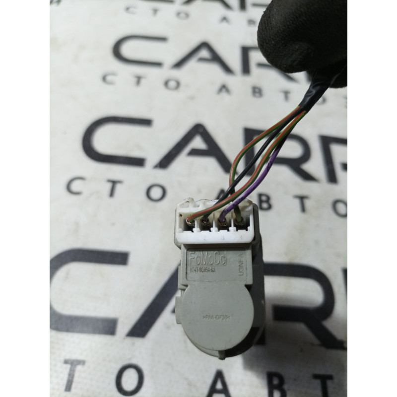 Концевик педали тормоза (электрика / датчики) Ford Focus MK3 2016 2.0 8t4t9g854aa