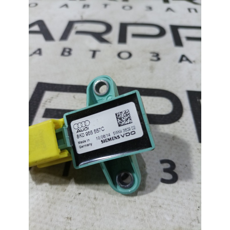 Датчик удара (электрика / датчики) Audi Q5 8R 8k0955557c