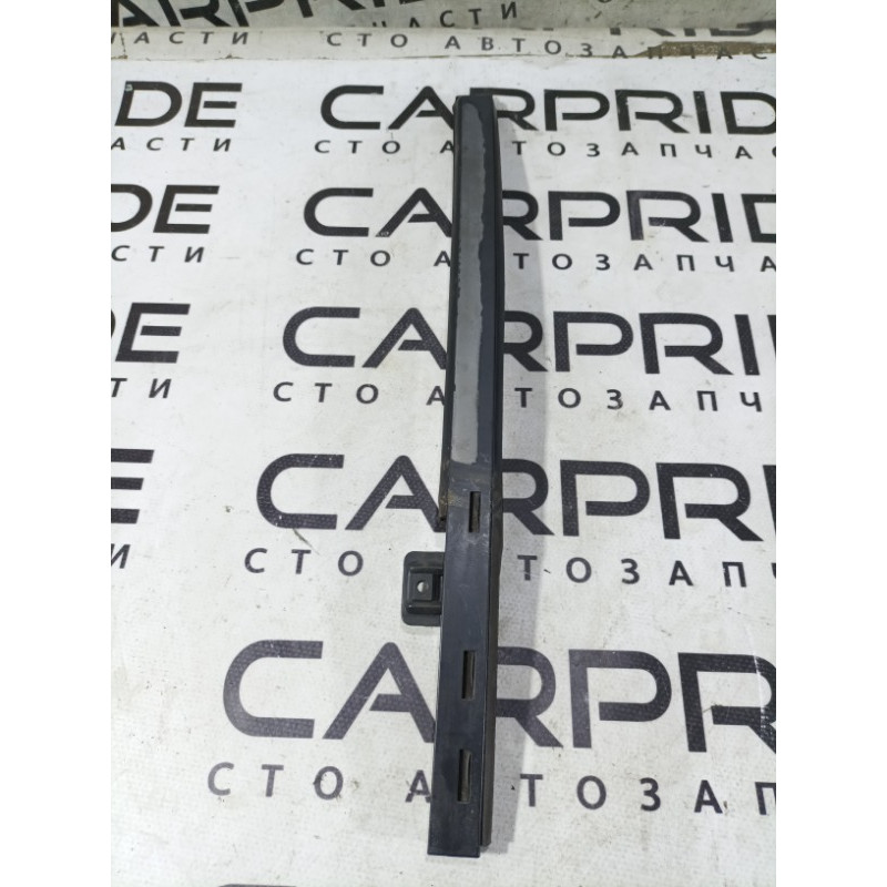 Направляющая стекла двери (кузов и элементы) Opel Vectra C 2004 2.2 5148108