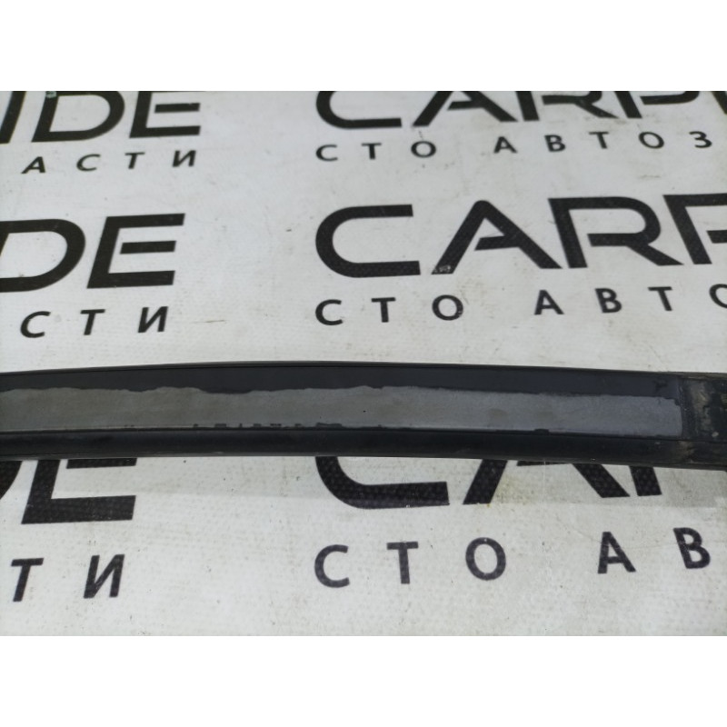 Направляющая стекла двери (кузов и элементы) Opel Vectra C 2004 2.2 5148108