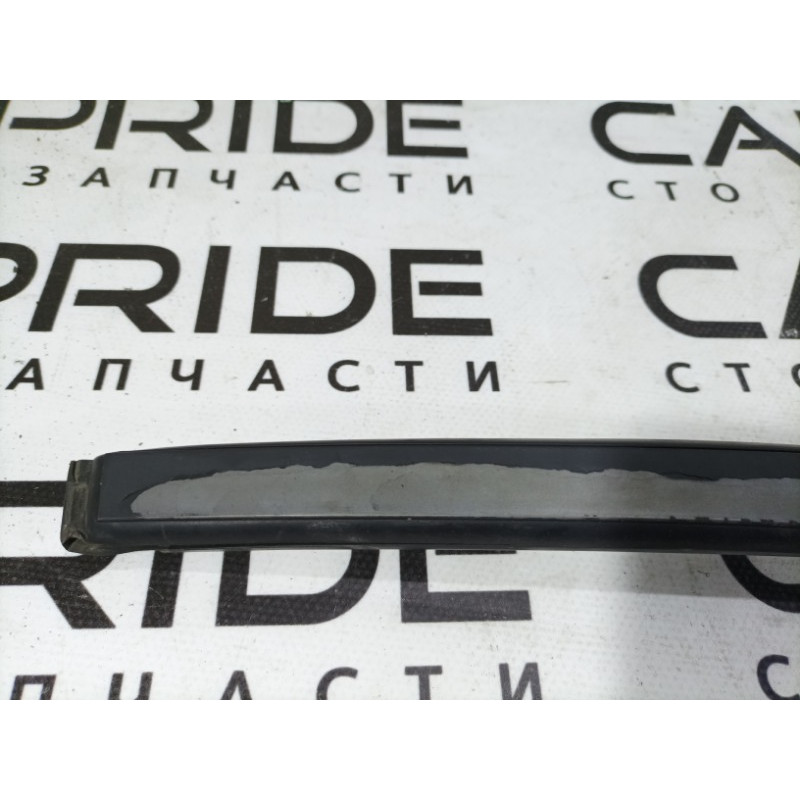 Направляющая стекла двери (кузов и элементы) Opel Vectra C 2004 2.2 5148108