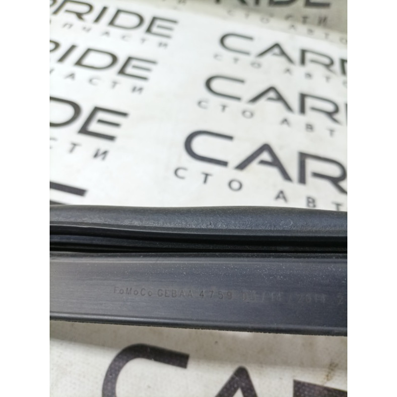 Уплотнитель стекла двери (кузов и элементы) FORD ESCAPE MK3 2014 1.6 CJ5Z7825767A