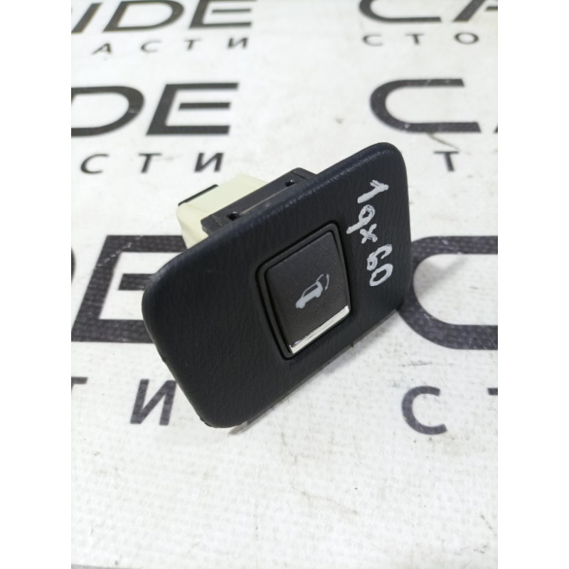 Кнопка открывания крышки багажника (электрика / кнопки) Infiniti QX60 L50 2015 3.5 251403JA0B