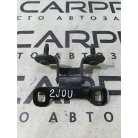 Петля багажника