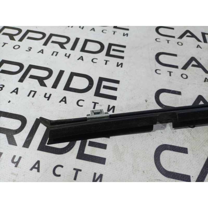 Молдинг стекла внутренний (наружные элементы кузова) Opel Vectra C 2004 2.2 5154053