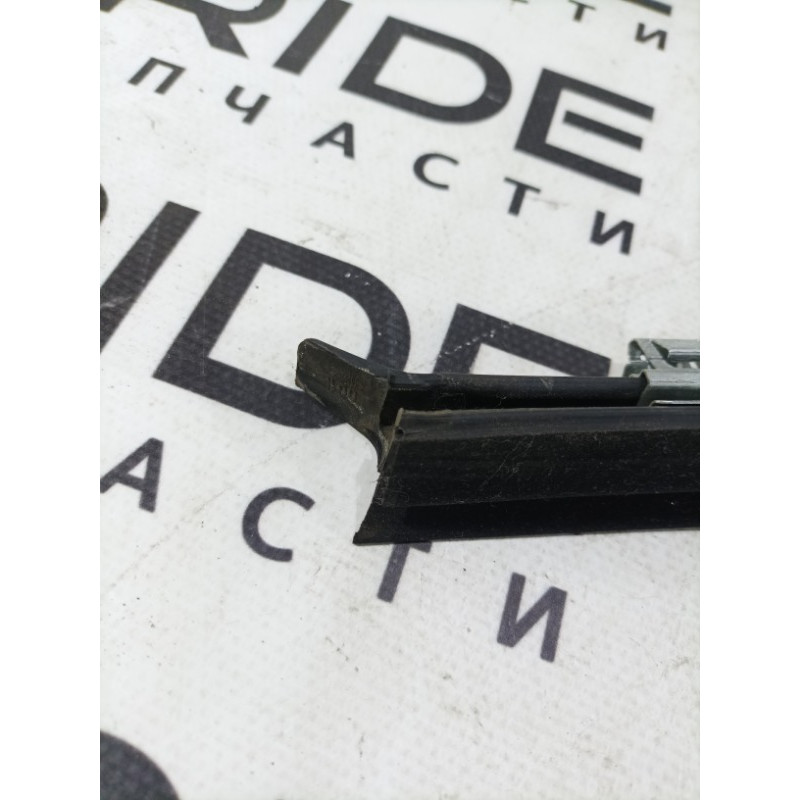 Молдинг стекла внутренний (наружные элементы кузова) Opel Vectra C 2004 2.2 5154053