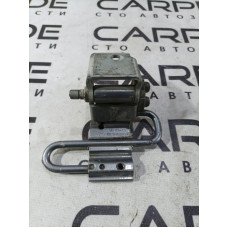 Петля двери