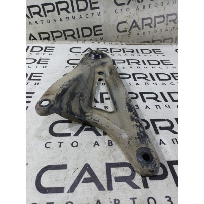 Кронштейн подрамника (подвеска) Opel Vectra C 2004 2.2 302061